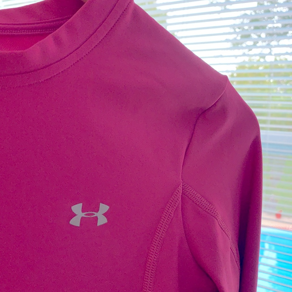 Under Armour sporty blouse.#71 - Picture 8 of 8